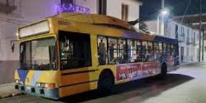 τρολει νύχτα