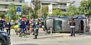 Tροχαίo στη Γλυφάδα 