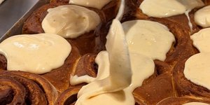 Cinnamon Rolls Αθήνα Ugly Rolls Ευριπίδου