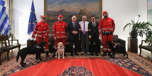 O King και η Kira στη Βουλή