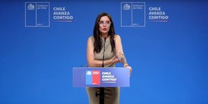 Η Καμίλα Βαγιέχο, η εκπρόσωπος του Κομμουνιστικού Κόμματος της Χιλής