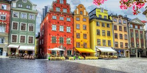 χρωματιστα κτηρια