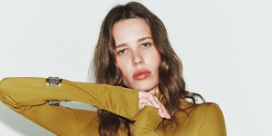 Φόρεμα με μανίκια από τα Zara 