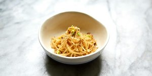 Πώς να χάσετε βάρος τρώγοντας ζυμαρικά: 5 πιάτα χαμηλών θερμίδων από διατροφολόγο