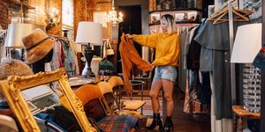 Οι πωλήσεις περιουσιακών αντικειμένων από κατοικίες αποκτούν αυξανόμενο ενδιαφέρον, ιδιαίτερα από νεότερες γενιές / SHUTTERSTOCK