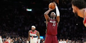 Ο Μπαμ Αντεμπάγιο τη βραδιά που πέτυχε 83 πόντους