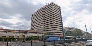 Εξέτρεφαν κοτόπουλα και κατσίκες σε ταράτσα πολυκατοικίας στους Αμπελόκηπους