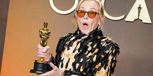 Η Έιμι Μάντιγκαν κέρδισε το Όσκαρ Β' Γυναικείου Ρόλου για την ερμηνεία της στη ταινία Weapons