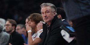 Αλεκ Μπάλντουιν σε κερκίδες 