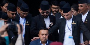 Μπαλέντρα Σαχ, Νεπάλ, πρωθυπουργός, ραπ