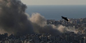 Το Ισραήλ χτυπά με πυραύλους το Λίβανο 