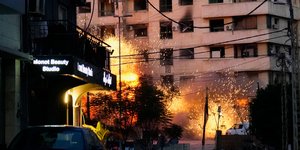 Στις φλόγες η Μέση Ανατολή 