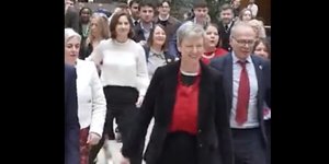 Ο χορός Βρετανών βουλετών