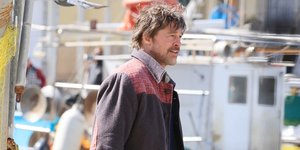 Στιγμιότυπο από τα γυρίσματα του Μπραντ Πιτ στην Ύδρα