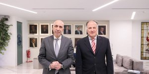 Τον πρέσβη της Κροατίας στην Ελλάδα, Αλεκσάντατ Σούνκο, υποδέχθηκε ο πρόεδρος του Εμπορικού και Βιομηχανικού Επιμελητηρίου Αθηνών (ΕΒΕΑ), Γιάννης Μπρατάκος.