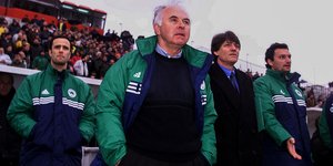 Ο Βασίλης Δανιήλ στον πάγκο του Παναθηναϊκού