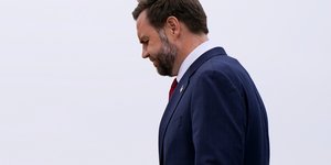 Ντι Τζέι Βανς, ΗΠΑ, Τζο Κεντ