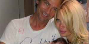 Ελένη Μενεγάκη: Οι οικογενειακές φωτογραφίες με τον Μάκη Παντζόπουλο για τη Μαρίνα