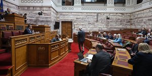 Βουλή: Ολοκληρώθηκε η επεξεργασία της Ενεργειακής Συμφωνίας με CHEVRON και «HELLENiQ»-Την Πέμπτη η ψήφιση στην Ολομέλεια