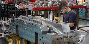 Εργοστάσιο παραγωγής αυτοκινήτων στην Τουρκία 