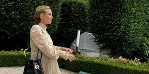 Πάσχα στην εξοχή: Τα κομψά φορέματα που αξίζουν μια θέση στη βαλίτσα σας