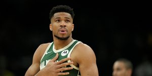 Ο Γιάννης Αντετοκούνμπο