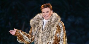 Ο Γιώργος Μαρίνος σε παράσταση το 2008