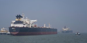 Τα Στενά του Ορμούζ 