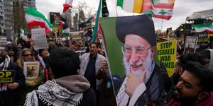 Ιράν, Αραβικές Χώρες, Κόλπος, πόλεμος 