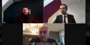 Ρώσοι φαρσέρ που παρίσταναν τους συμβούλους του Φρίντριχ Μερτς συνομιλούν με τον εξόριστος γιος του Σάχη Ρεζά Παχλαβί