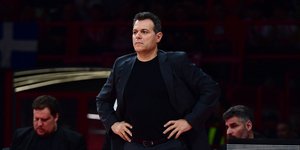 Ο προπονητής της Χάποελ Τελ Αβίβ, Δημήτρης Ιτούδης