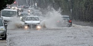 Δρομος γεμάτος νερό
