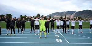 Πανηγυρισμοί των παικτών της Καλαμάτας