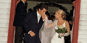 Kάρολιν Μπεσέτ νυφικό