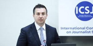 Ο γενικός γραμματέας Επικοινωνίας και Ενημέρωσης Δημήτρης Κιρμικίρογλου