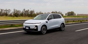 Leapmotor B10 Hybrid EV