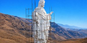 Το άγαλμα του Ιησού Χριστού στο Αλ Κάα – Πηγή φωτογραφίας FB Catholic Tradition & Evangelization