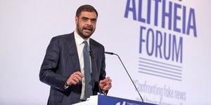 Ο κυβερνητικός εκπρόσωπος Παύλος Μαρινάκης 