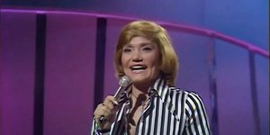 Η Μαρινέλλα στη σκηνή της Eurovision 