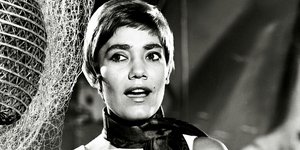 Γιατί η Μαρινέλλα έκοψε τα μαλλιά της κοντά και άλλαξε για πάντα το στιλ της