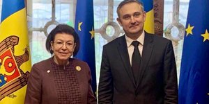 Η Υπουργός Πολιτισμού Λίνα Μενδώνη και ο Υπουργός Πολιτισμού της Μολδαβίας Cristian Jardan 