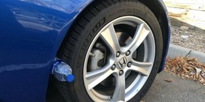 Μπουκάλι νερό αυτοκίνητο