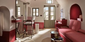 Neema Maison Finikia Santorini/ Φωτογραφία: Μάρα Λαζαρίδου, Αλέξανδρος Καρπαθάκης, Anima Vision | Στέφανος Μάλαμας