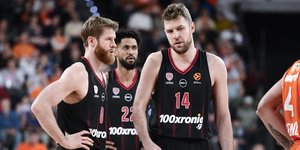 Euroleague: Ένα φάουλ του Φουρνιέ στέρησε διπλό κορυφής από τους ερυθρόλευκους, κόντρα στη Βαλένθια