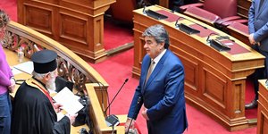 Ορκίσθηκε στο βουλευτικό αξίωμα ο Βαγγέλης Γιαννακούρας