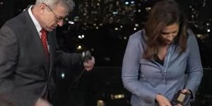 Δημοσιογράφος του CNN τρέχει σε καταφύγιο κατά τη διάρκεια μετάδοσης στο Τελ Αβίβ