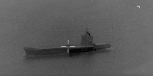 Οι δυνάμεις των ΗΠΑ έπληξαν ιρανικό αεροπλανοφόρο που μετέφερε drones