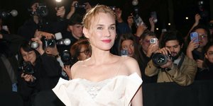 Η Νταϊάν Κρούγκερ στο show της Βικτόρια Μπέκαμ στο Παρίσι