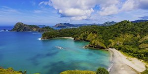 Τα νησιά Ογκασαβάρα, σε απόσταση άνω των 1.000 χιλιομέτρων νότια του Τόκιο, φιλοξενούν ένα από τα πιο μοναδικά νησιωτικά οικοσυστήματα της Ιαπωνίας / SHUTTERSTOCK