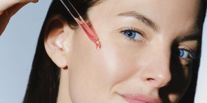 Η νέα εμμονή του skincare: Το μυστικό συστατικό για επιδερμίδα που δεν προδίδει την ηλικία